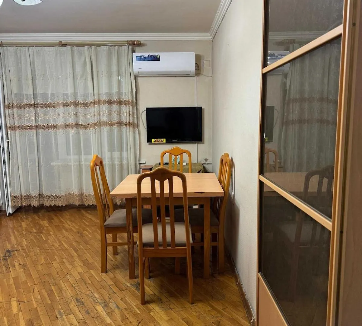Central Apartment Near Everything Baku 0*,  Azerbeijão